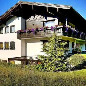  Apartment Bachblick